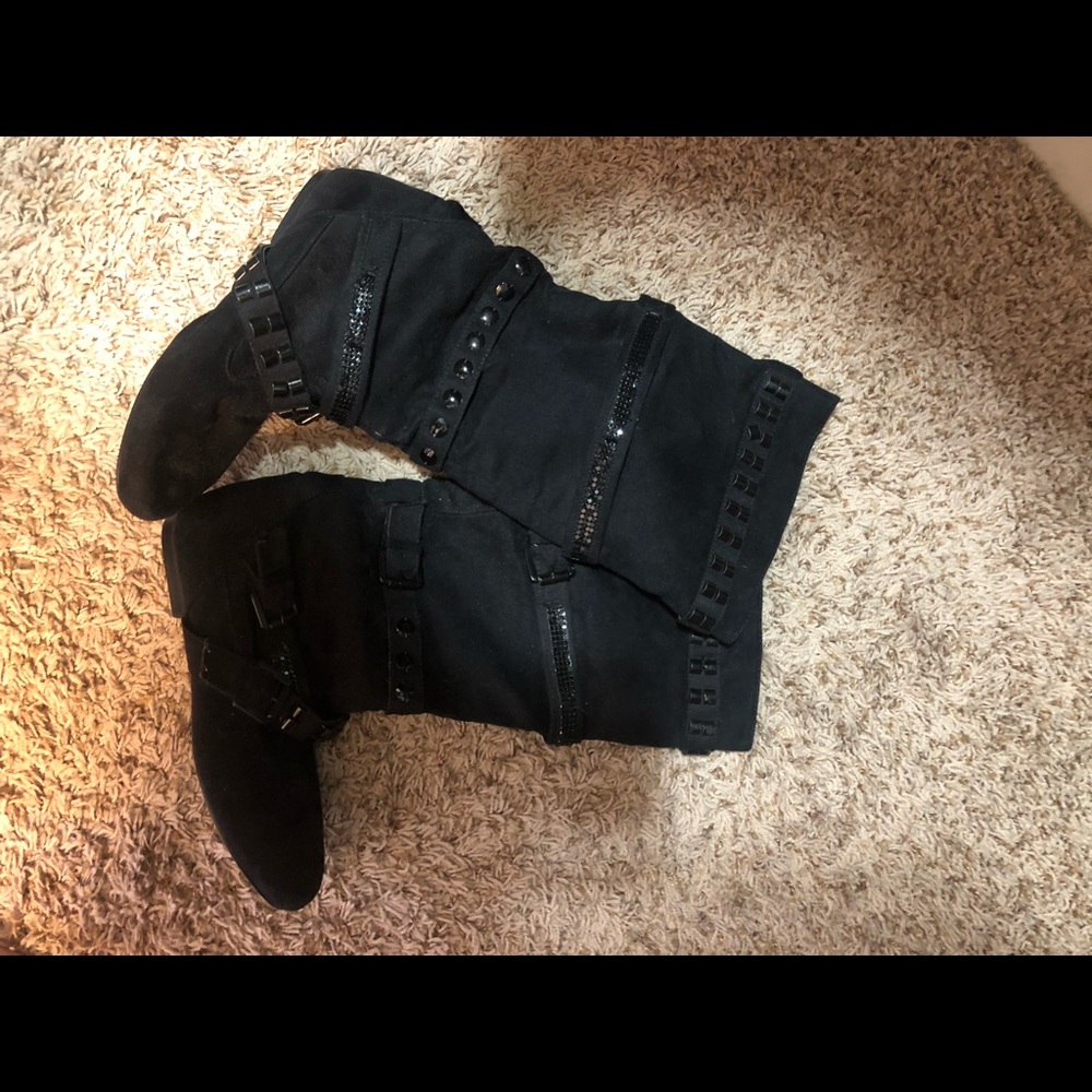 Black embellished boots